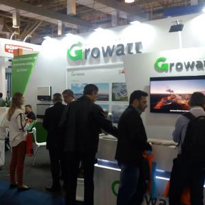 Stand da Growatt com Inovacare SOLAR na Intersolar, em 2018.