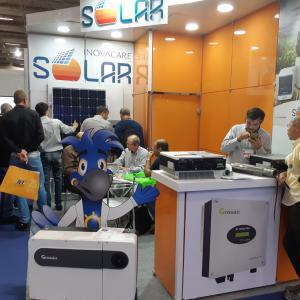 Divulgação da Growatt em stand da Inovacare SOLAR na Ecoenergy, em 2019.